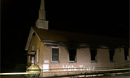 Incendian y vandalizan una iglesia de la comunidad negra en EEUU