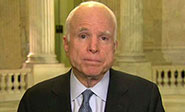 McCain: Tenemos que volver a la paz armada de Ronald Reagan