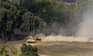Un tanque israelí dispara y mata a un palestino en Gaza