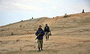 Militantes de grupos armados desertan y se unen  al Ejército sirio