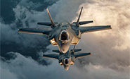 EEUU suspende vuelos de 55 cazas F-35 por falta de oxígeno en pleno vuelo 