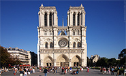 La Catedral Notre Dame se cae literalmente a pedazos