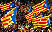 Más de 900 empresas salen de Cataluña 