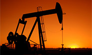 El petróleo cae tras sorpresivo aumento en las reservas de EEUU