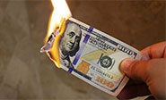 Irán e Iraq rompen la hegemonía del dólar