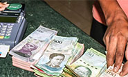 Turquía “obliga” a usar la moneda nacional en los contratos