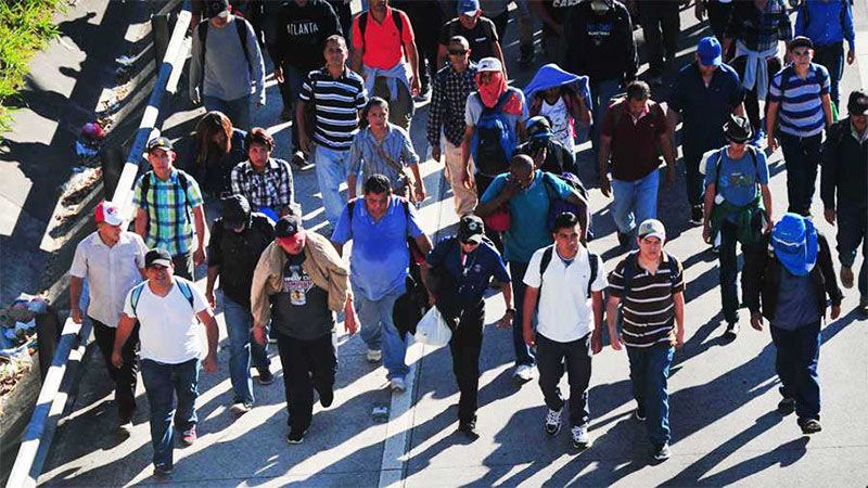 Quinta caravana de emigrantes salvadoreños inicia su “caminada” rumbo a EEUU