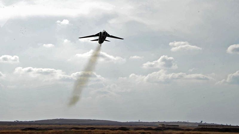 La aviación rusa destruye almacén terrorista de armamentos en Siria