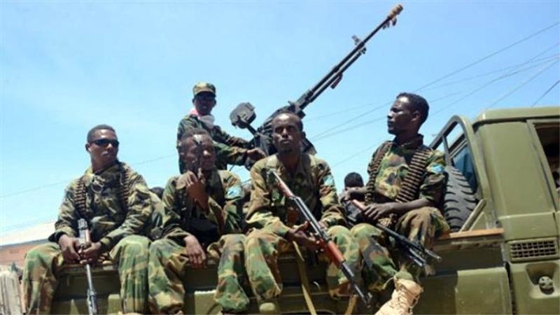 Soldados somalíes se retiran de al menos tres bases en protesta por el impago de sus salarios