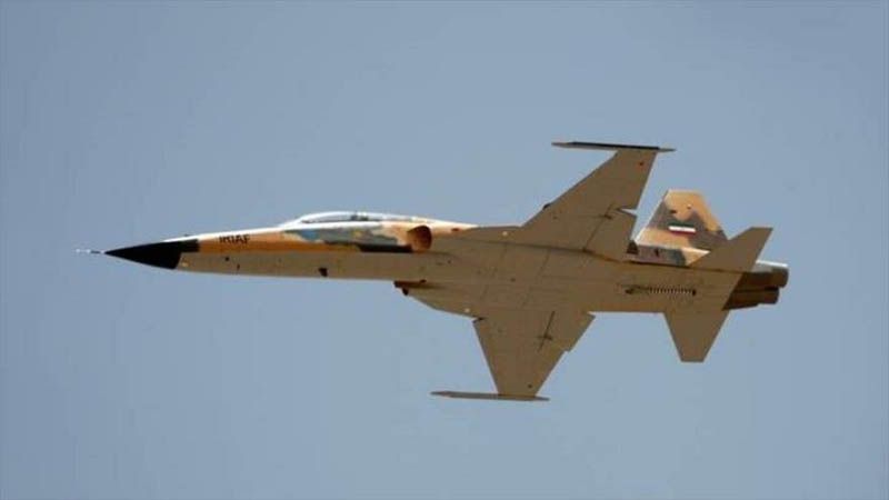 El caza Kosar, de fabricación iraní, realiza su primer espectáculo aéreo