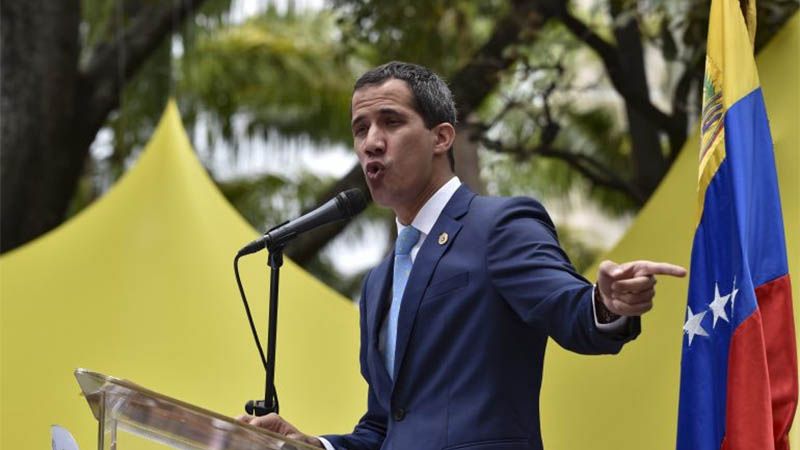 El golpista Juan Guaidó pone fecha para “desalojar a Maduro” del poder