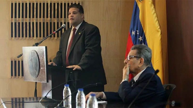 Un diputado venezolano acusado de traición se refugia en la Embajada de México