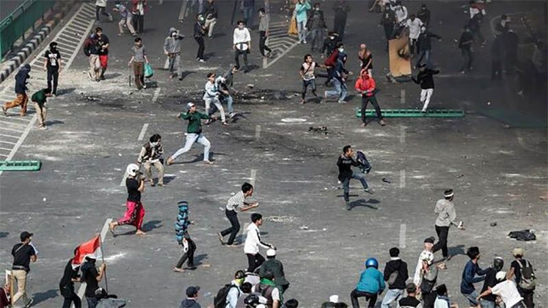 Varios muertos en Indonesia en los disturbios tras la reelección del presidente del país