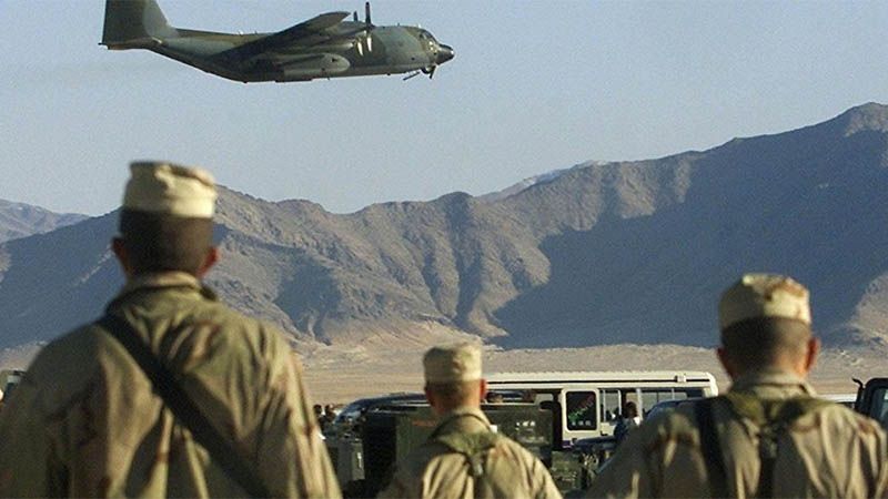 Talibán denuncia que EEUU ofrece apoyo aéreo y logístico a Daesh