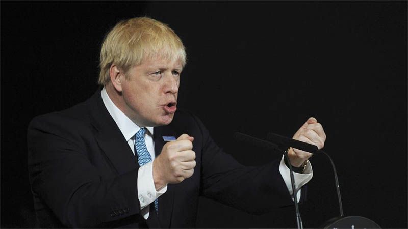 Johnson amenaza con una purga en una semana crucial para el Brexit