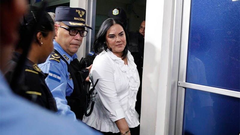Tribunal anticorrupción condena a 58 años de cárcel a exprimera dama de Honduras