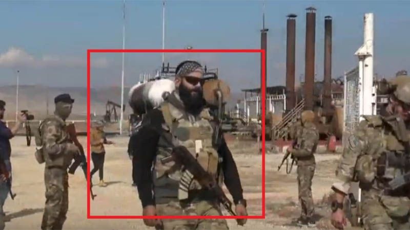 Mercenarios de Estados Unidos controlan los campos petroleros sirios