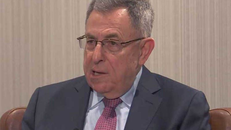 Ex primer ministro liban&eacute;s Fouad Siniora comparece ante el fiscal financiero por caso de corrupci&oacute;n