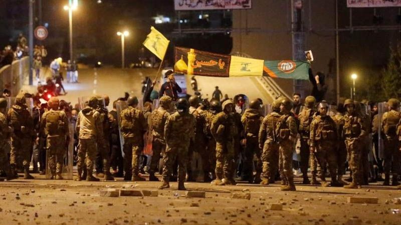 Choques nocturnos entre manifestantes en el centro de Beirut