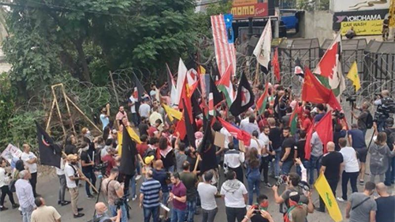 Manifestantes repudian injerencia de Estados Unidos frente a su embajada en Líbano