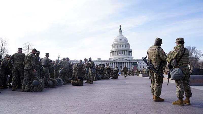 Hay m&aacute;s soldados desplegados en Washington que en Siria e Iraq