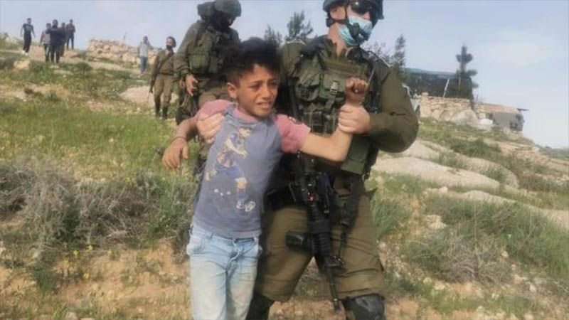 Fuerzas de la ocupaci&oacute;n israel&iacute; arrestan brutalmente a cinco ni&ntilde;os palestinos