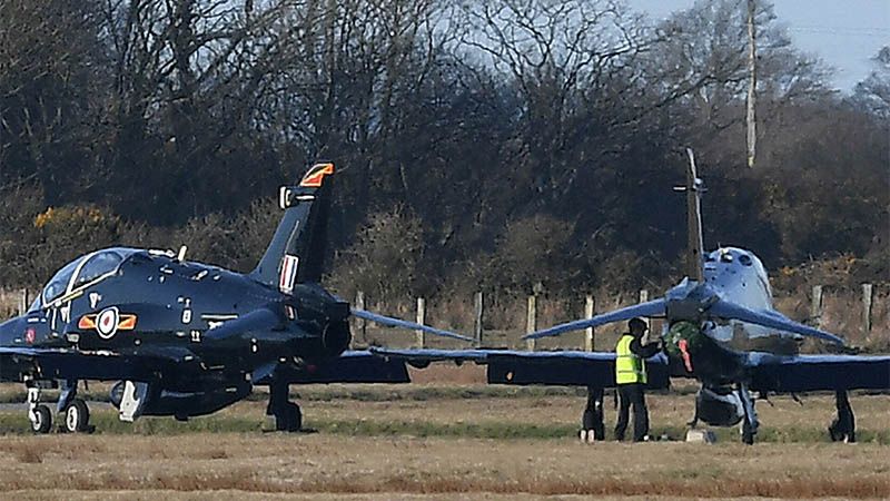 Un avi&oacute;n de la Real Fuerza A&eacute;rea del Reino Unido se estrella en el suroeste de Inglaterra