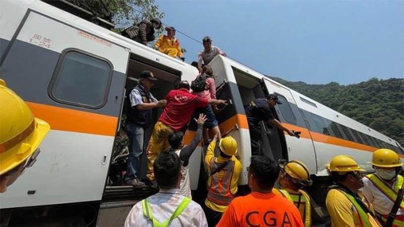 Suben a 48 los muertos y 118 los heridos por un accidente de tren en Taiw&aacute;n