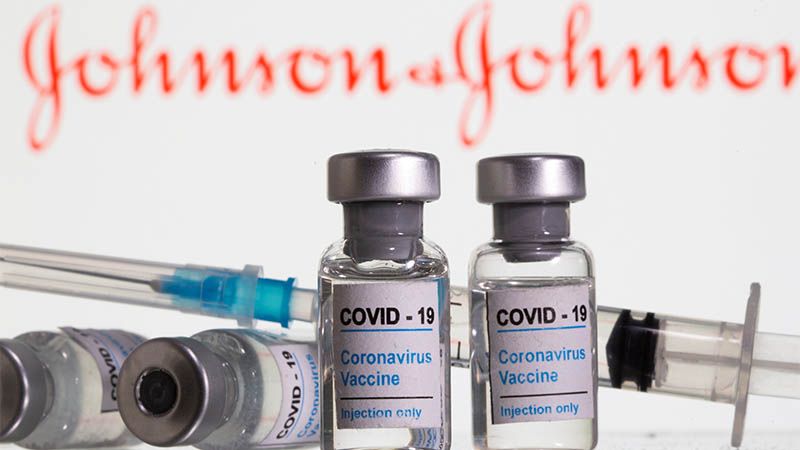 EEUU pide parar la vacunaci&oacute;n contra el coronavirus con el f&aacute;rmaco Johnson and Johnson