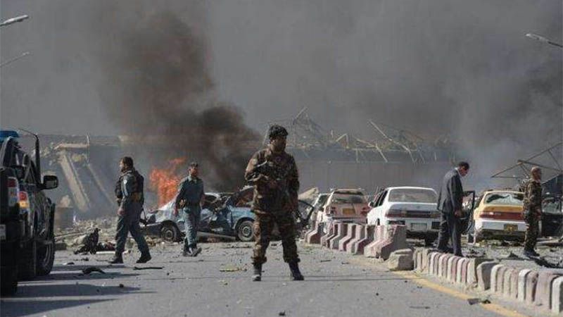 Explosi&oacute;n de coche bomba deja 30 muertos en Afganist&aacute;n