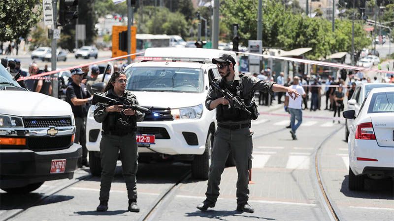 Dos israel&iacute;es heridos en un ataque con arma blanca en la ciudad ocupada de Al-Quds