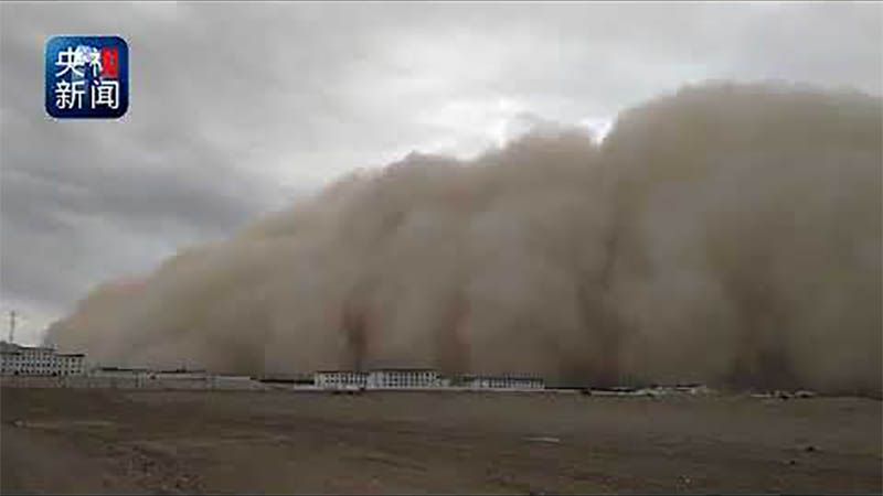 Una gigantesca tormenta de arena &ldquo;se traga&rdquo; una ciudad entera en China