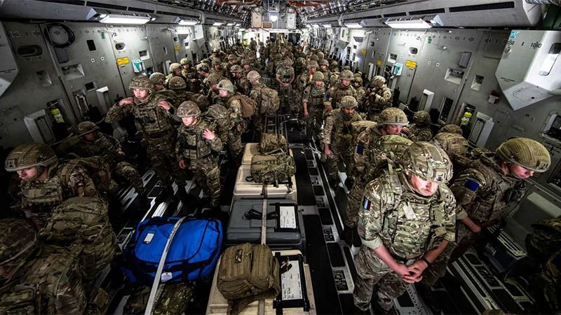 Aumentan suicidios entre veteranos británicos tras la retirada de Afganistán
