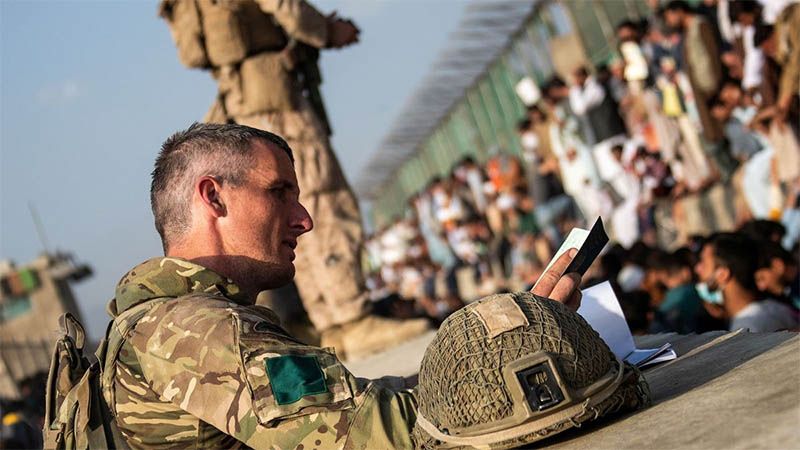 Reino Unido se disculpa por revelar datos de 250 colaboradores afganos