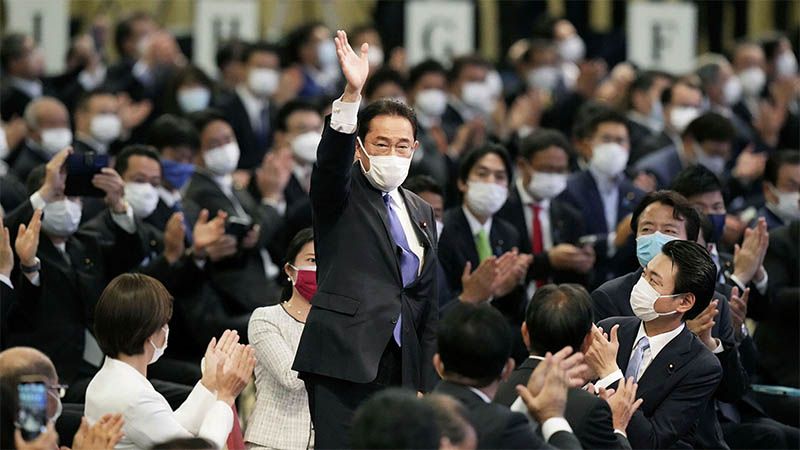 Excanciller Fumio Kishida, elegido presidente del partido gobernante de Japón