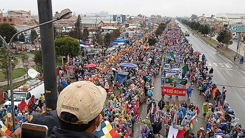 La Marcha por la Patria inunda La Paz de manifestantes en apoyo al Gobierno de Luis Arce
