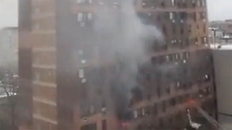 Al menos 19 personas fallecen en el mayor incendio de los &uacute;ltimos 30 a&ntilde;os en Nueva York