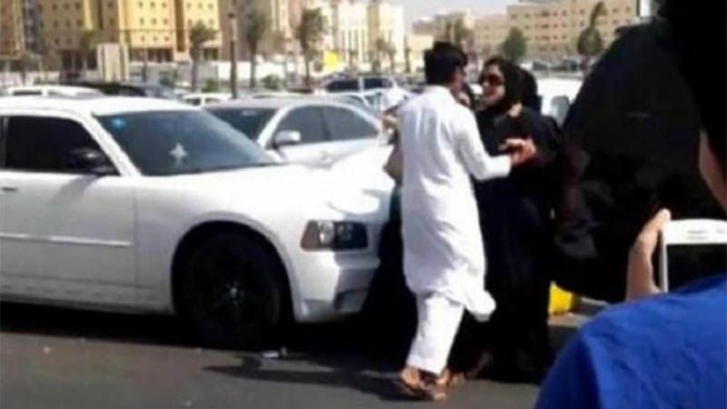 Arabia Saud&iacute; castiga con c&aacute;rcel y multas a quien desvele casos de acoso a mujeres