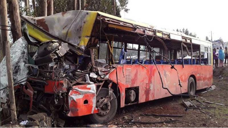 M&aacute;s de 20 muertos por caer un autob&uacute;s en un barranco en el norte de Etiop&iacute;a