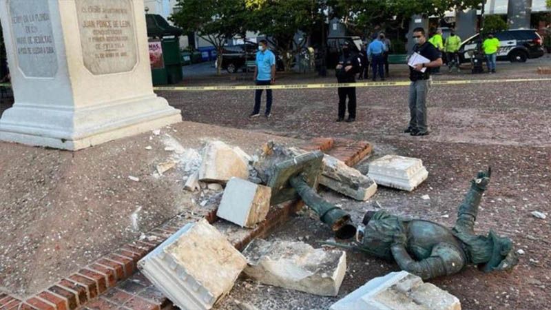 Derriban la estatua del conquistador espa&ntilde;ol Ponce de Le&oacute;n en Puerto Rico antes de la visita del Rey Felipe