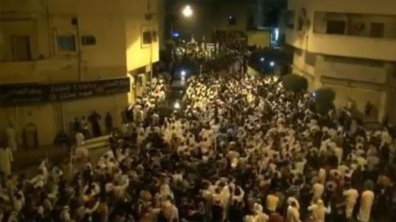 Enorme multitud participa en funeral de ejecutados por Arabia Saud&iacute;