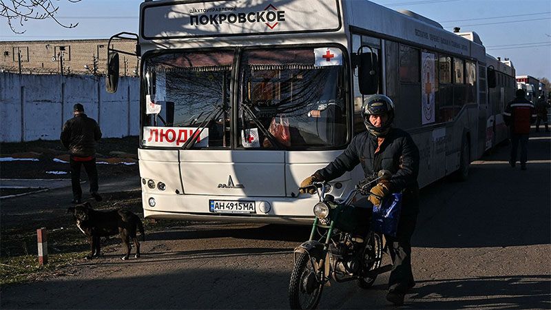 El primer convoy ruso con ayuda humanitaria ya lleg&oacute; a la ciudad ucraniana de Mari&uacute;pol