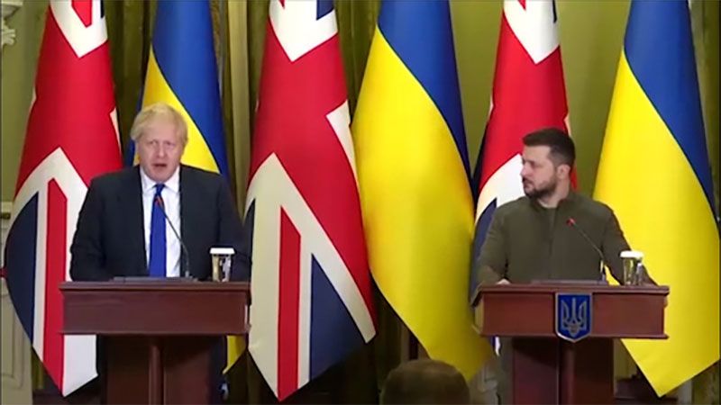 Boris Johnson se re&uacute;ne con Zelenski en Kiev y le ofrece ayuda econ&oacute;mica y militar