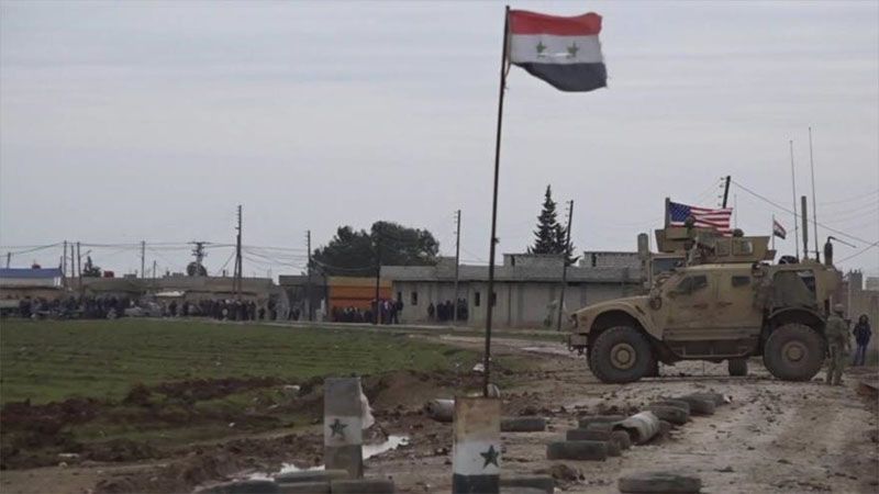 Sirios vuelven a cortar paso a tropas “invasoras” al son de fuera EEUU