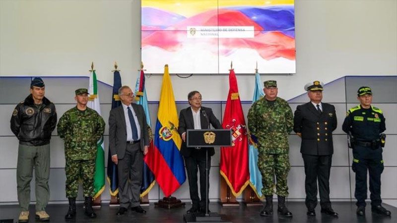 Petro renueva la c&uacute;pula militar y policial de Colombia