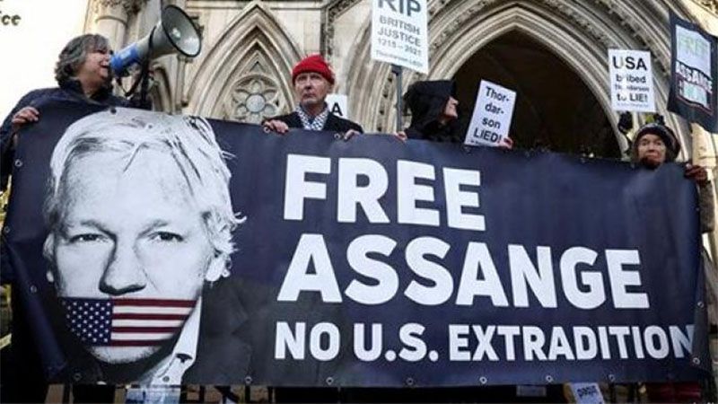 Denuncian a la CIA por espiar a periodistas y abogados durante visitas a Julian Assange