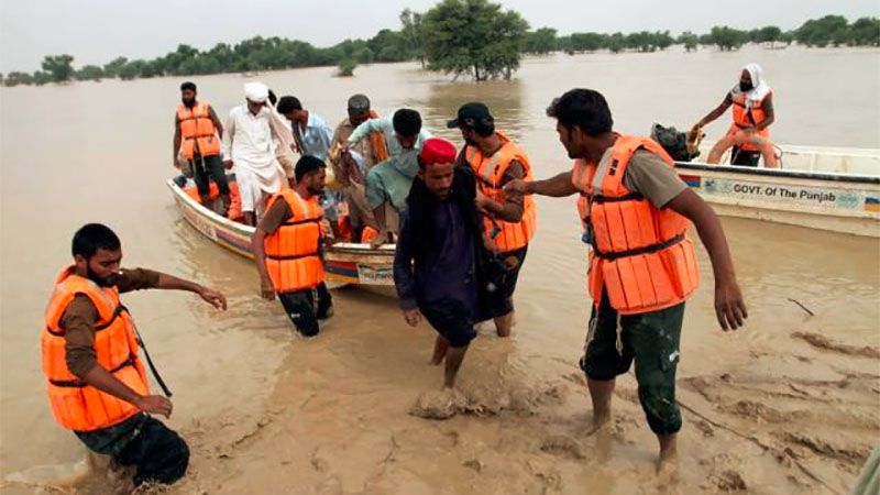 Gran operaci&oacute;n de rescate en Pakist&aacute;n por inundaciones que causaron m&aacute;s de un millar de muertos