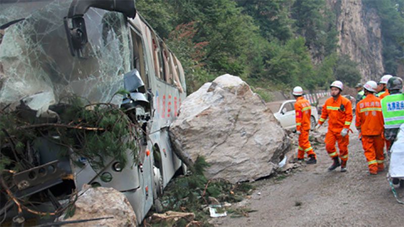 Aumentan a 82 los fallecidos por el terremoto en el centro de China