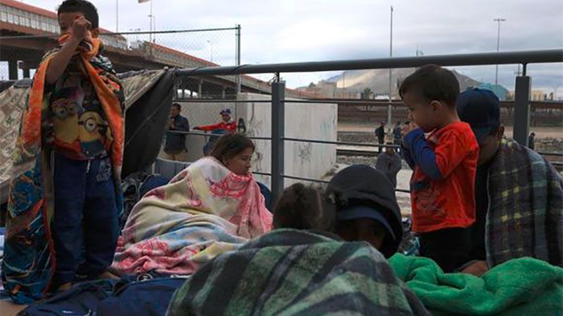 Migrantes venezolanos viven en la calle en M&eacute;xico debido a nueva pol&iacute;tica de EEUU