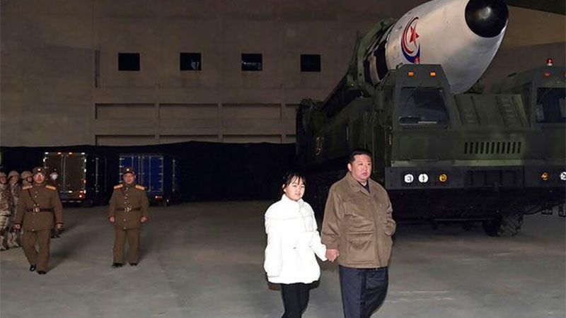 Kim presidi&oacute; el exitoso lanzamiento del misil intercontinental Hwasong-17